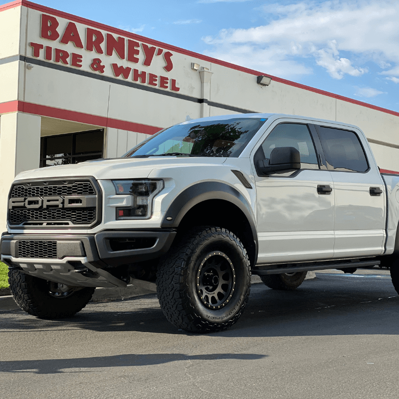 Barney's Tire & Wheel Temecula